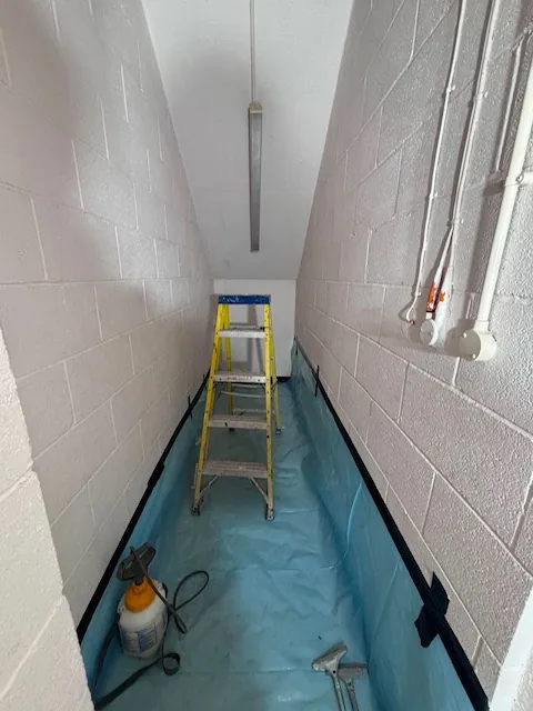 HSE-licensed asbestos gasket strip-out in E11
